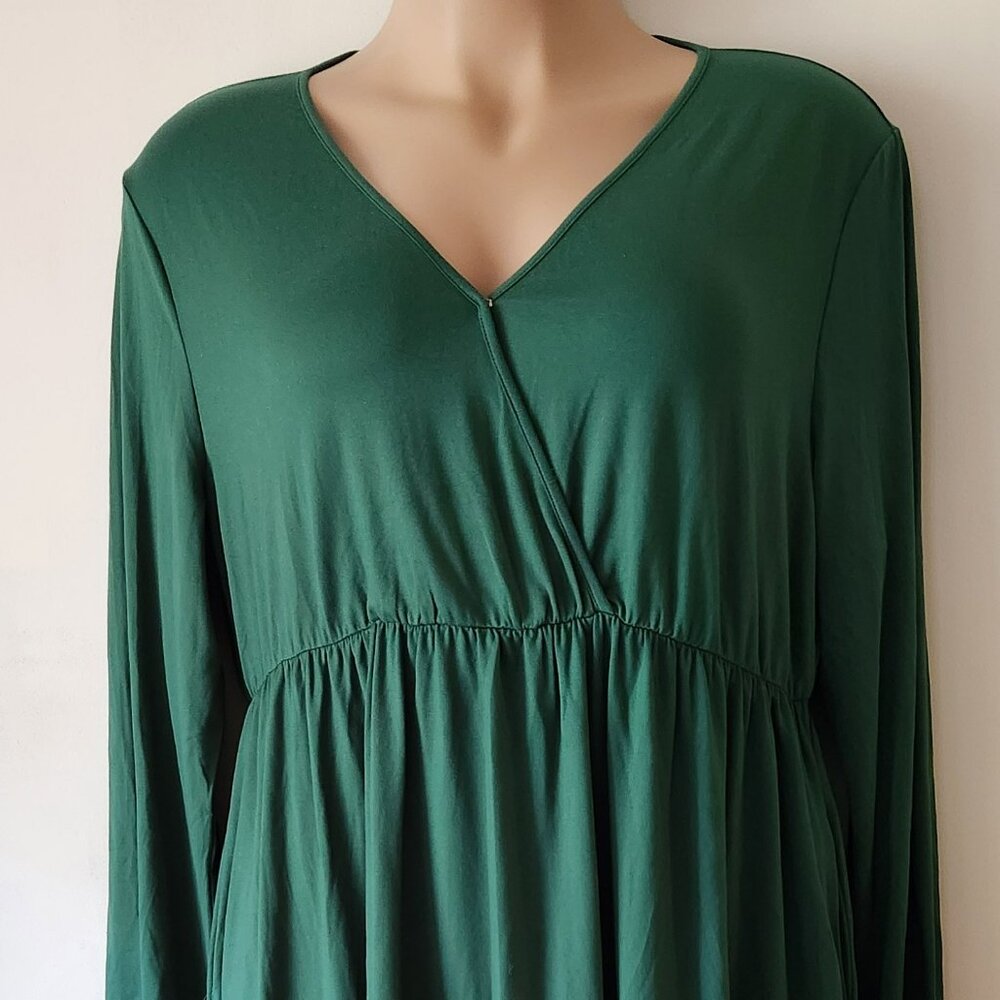 Kojooin dress sz 3X green knit EUC